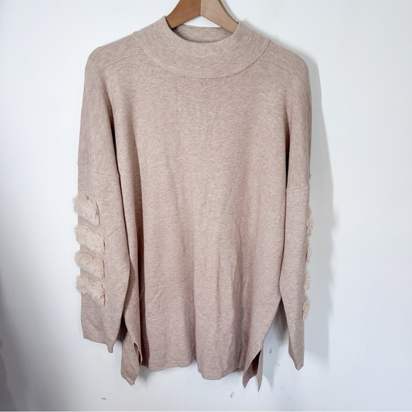 cliche Sweaters - Cliche Beige Mock Neck Tunic Sweater XL Faux Fur